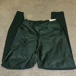 EMRALD GREEN SHIMMERY AERIE CROSSOVER LEGGINGS